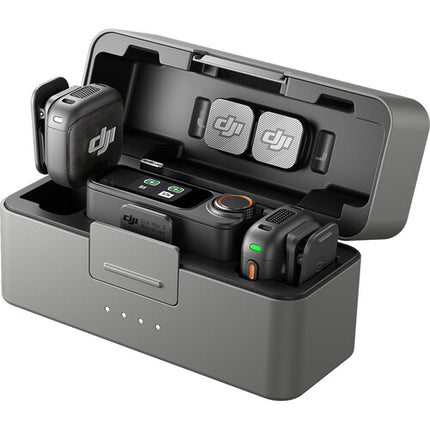 DJI Mic 3 sistema inalámbrico compacto para 2 personas micrófonos clip-on y receptor AMOLED