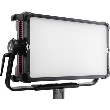 Aputure NOVA II 2x1 Panel LED de luz RGB 27.2x15.3 pulgadas 197300 Lux