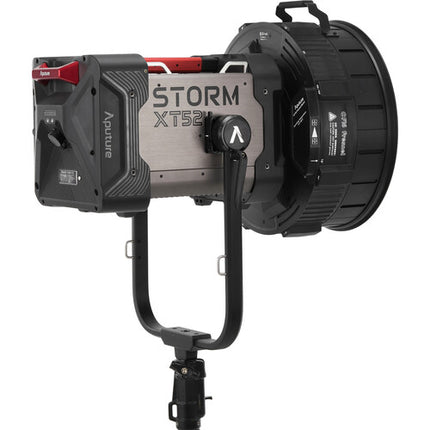 Aputure Motorized CF16 Fresnel Foco Fresnel Motorizado 16" 18 a 50° con Flight Case