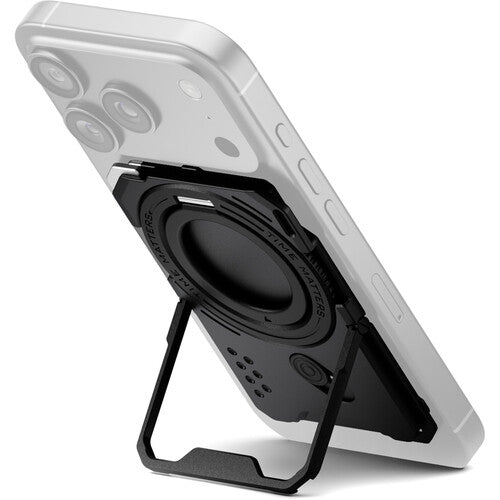 Tilta Khronos Placa Trasera Magnética Multifuncional para iPhone 17 Pro Soporte Kickstand Negro