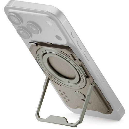 Tilta Khronos Placa Trasera Magnética para iPhone 17 Pro Beige con Soporte Mejorado