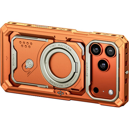 Tilta Khronos Funda para Filmmaking iPhone 17 Pro Max con soporte integrado y clip de seguridad naranja
