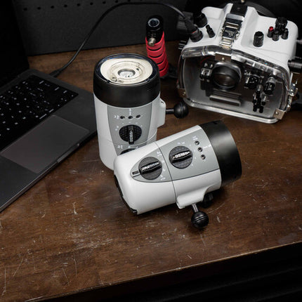 Ikelite DS165 TTL Estroboscópico Submarino Luz Modelo 205 Lúmenes Profundidad 100 m