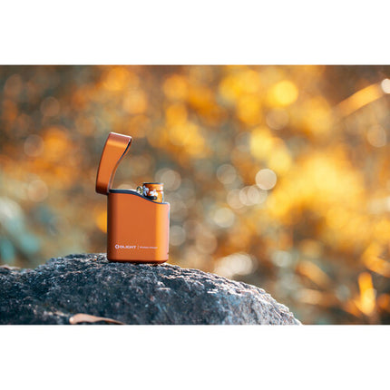 Olight Baton 4 Premium Edition Linterna LED 1300 Lúmenes Estuche Carga Inalámbrica 5000mAh