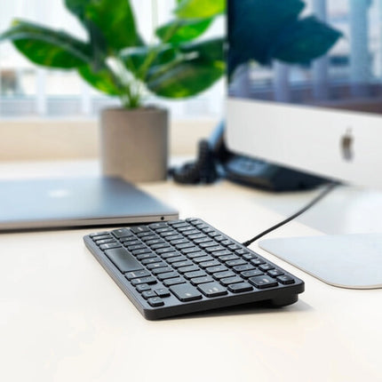 Macally Compact Teclado con Cable y Hub USB-C y USB-A 3 Puertos