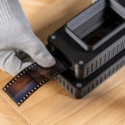 Negative Supply Simple 35 Sistema para Escaneo de Película 35mm con Fuente de Luz y Portapelículas Básico