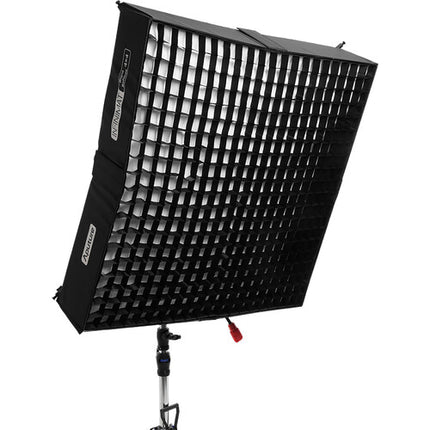 Aputure INFINIMAT Rigid Softbox 4x4 pies con difusores y rejilla de control luz