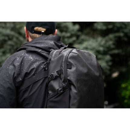 WANDRD Nimbus Mochila para cámara y portátil 18L resistente al agua negra