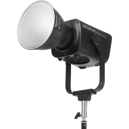 amaran Ray 660c RGB LED Monolight 38500 Lux 1800-20000K con Reflector y Estuche