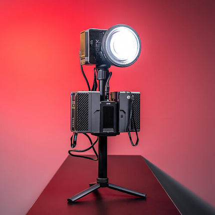 Zhiyun Molus X200 Luz LED Bi-Color COB con Softbox 8900 Lux y Control Bluetooth