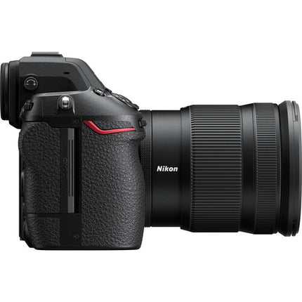Nikon Z8 Cámara Sin Espejo con Lente 180-600mm f5.6-6.3 y Kit de Rendimiento