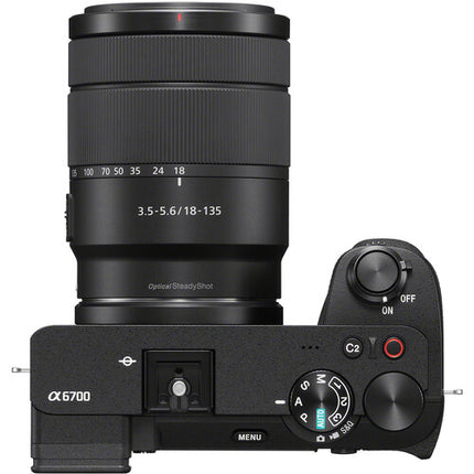 Sony a6700 Cámara Sin Espejo 26MP 4K 120p Lente 18-135mm Bundle Básico