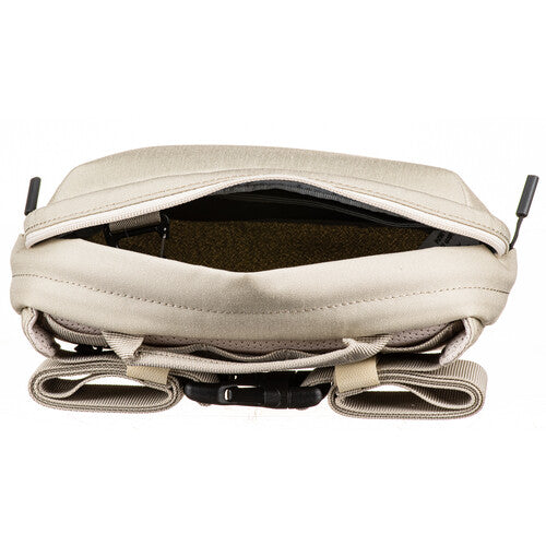 Pelican AEGIS Sx3 Access Sling Sand Pequeño Bolso para Hombro con Divisor Interior