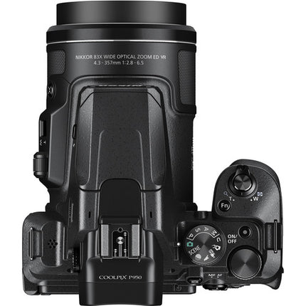 Nikon COOLPIX P950 Cámara Digital Kit Deluxe Tarjeta 64GB Batería 900mAh