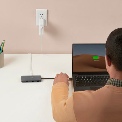 Anker 555 Hub USB-C 8 en 1 con HDMI 4K60 y carga 100W PD
