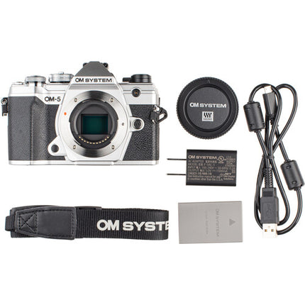 OM SYSTEM OM-5 Cámara sin Espejo 20.4MP Sensor 14-150mm f4-5.6 Kit Plata