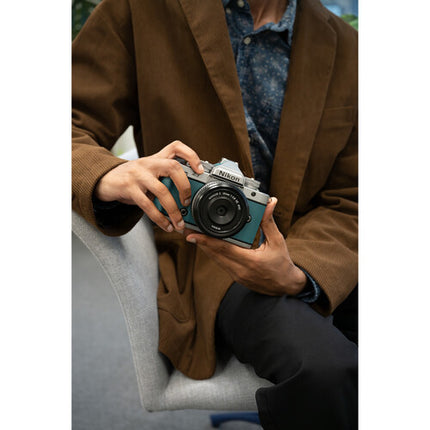 Nikon Zf Cámara Sin Espejo 24.5MP Vídeo 4K 30p Pantalla Táctil 3.2"