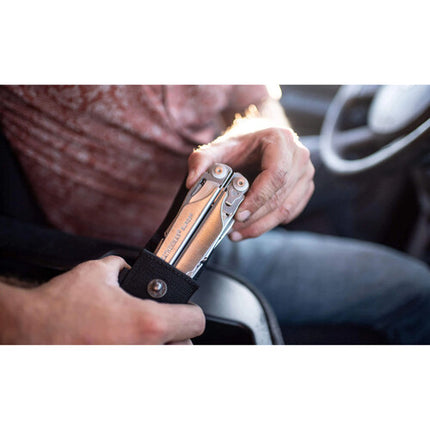 Leatherman Surge Multi-Herramienta 21 Funciones Cuchillas 3.1 Pulgadas