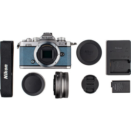 Nikon Zfc Cámara Sin Espejo 20.9MP 4K con Lente 16-50mm Bundle Básico