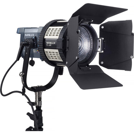 Nanlux FL-12E Lente Fresnel Motorized para Monolights ángulo 15-35° con Barndoor y Funda