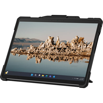 Urban Armor Gear Metropolis SE Funda para Surface Pro 13" Negra resistente al agua y con soporte integrado