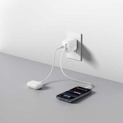 Belkin UltraCharge Cargador Pared 45W Retráctil USB-C 2.62' Blanco