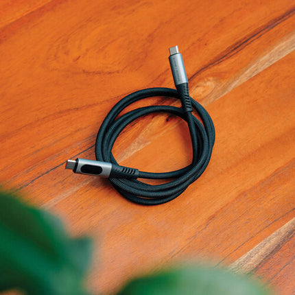 Verbatim Cable USB4 240W con Display LED 1.2 m 40 Gb/s Power Delivery