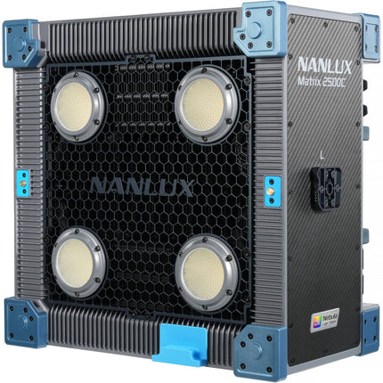 Nanlux Matrix 2500C Foco LED RGB Multi Fuente 86130 Lux 16-48° Lens