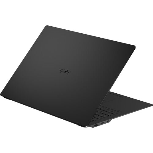 LG 16" gram Pro Laptop Copilot+ Intel Core Ultra X7 32GB 1TB SSD Pantalla 2880x1800 120Hz