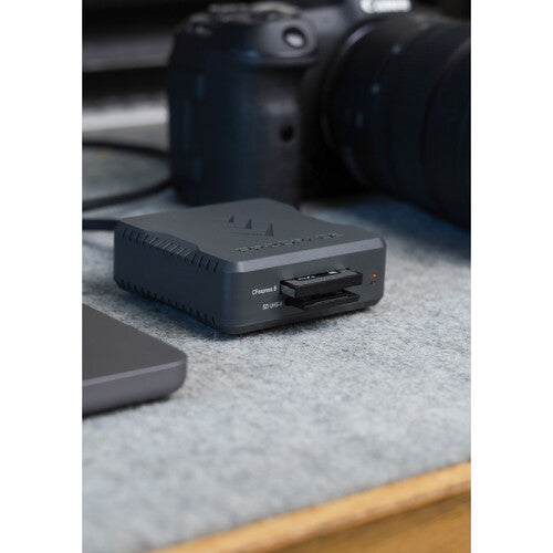 ProGrade Digital Lector de Tarjetas Dual CFexpress Tipo B y SDXC UHS-II USB4 5 GB/s con Base Magnética