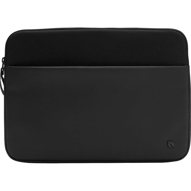 Incase A.R.C. Funda para portátil 16" Negra con revestimiento repelente al agua y almacenamiento oculto para AirTag