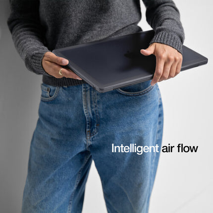 Incase Edge Funda Protectora Dura para MacBook Pro 14" M3 Negra