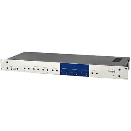 StudioHub DA 2x8SH Amplificador de Distribución Analógica 2 Entradas 8 Salidas