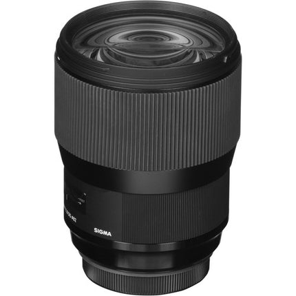 Sigma 135mm f1.8 DG HSM Art Lente para Nikon F Refurbished con Parasol y Estuche