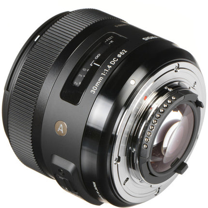 Sigma 30mm f/1.4 DC HSM Art objetivo para Nikon F refurbished con funda y parasol