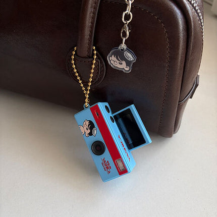 Yashica Funtastic Key Chain Cámara Digital 1MP 35mm f2.8 con Pantalla Giratoria