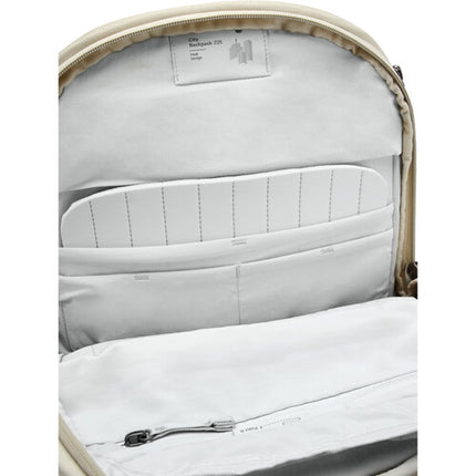 Peak Design City Backpack Moon 22L Mochila Resistente al Clima con Bolsillos para Laptop y Tablet