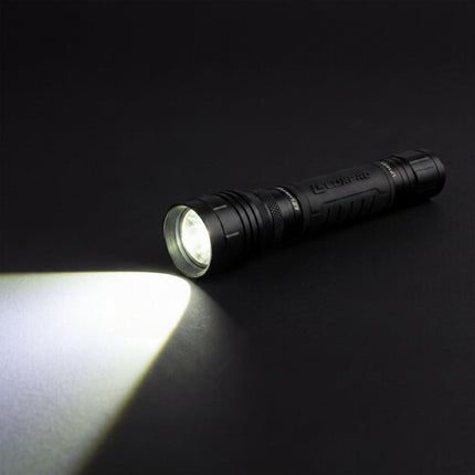 LUXPRO Linterna LED Foco 1215 Lúmenes 2-15 Horas Baterías AAA