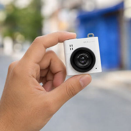 NM Distribution Mini Cámara Digital Blanca 16x Zoom 64MP 1.4" LCD USB-C