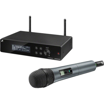 Sistema inalámbrico Sennheiser XSW 2 con micrófono de mano y lavalier omnidireccional rango 125 pies batería 10 horas