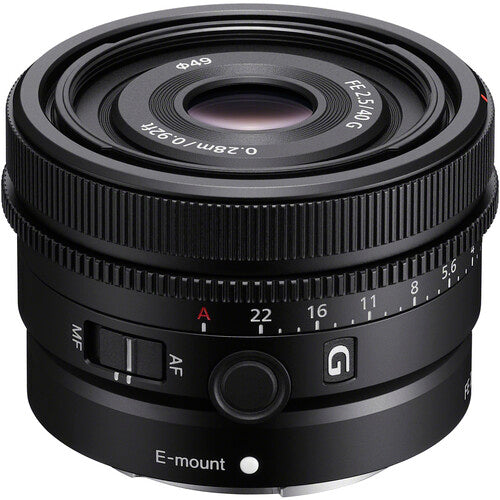 Sony FE 40mm f2.5 G Objetivo con filtro UV 49mm y kit de limpieza